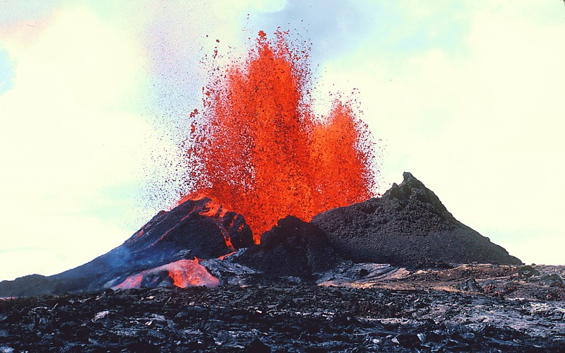A 1983 volcanic eruption on the island of Hawaii. Image credit: J.D. Griggs, U.S. Department of Interior, U.S. Geological Survey.